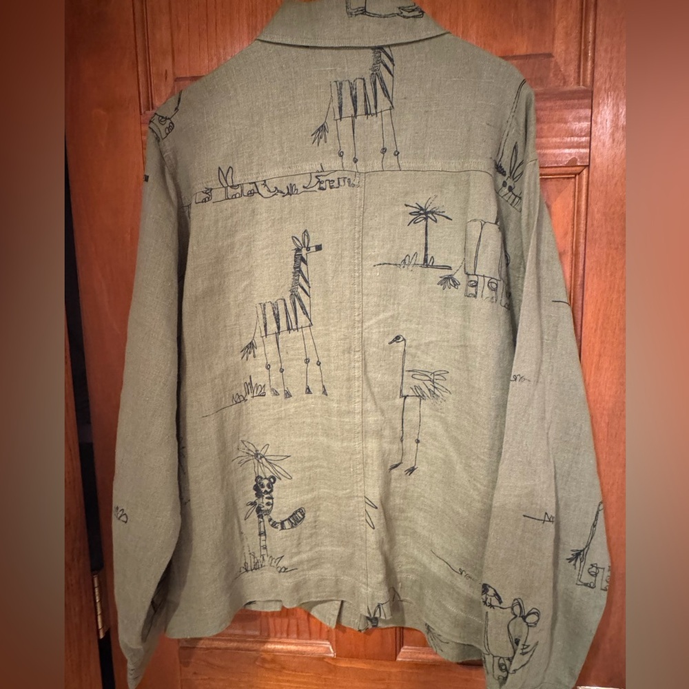 Chico’s Linen Button down shirt Size 3 XL Fatigue Green